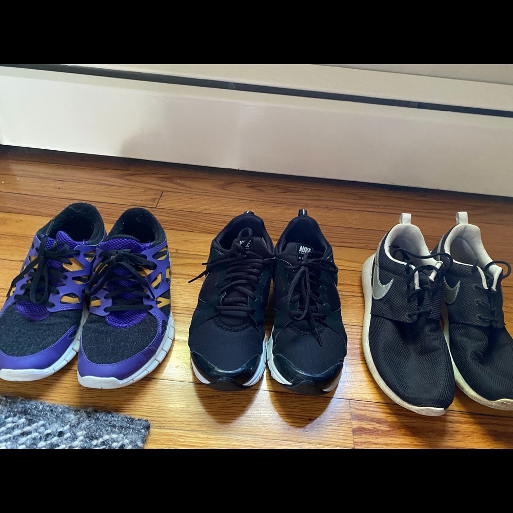 3 Nike sneaker pairs